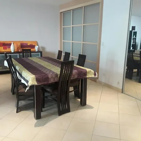 Loft Avec Spa Et Billard Apartmán *